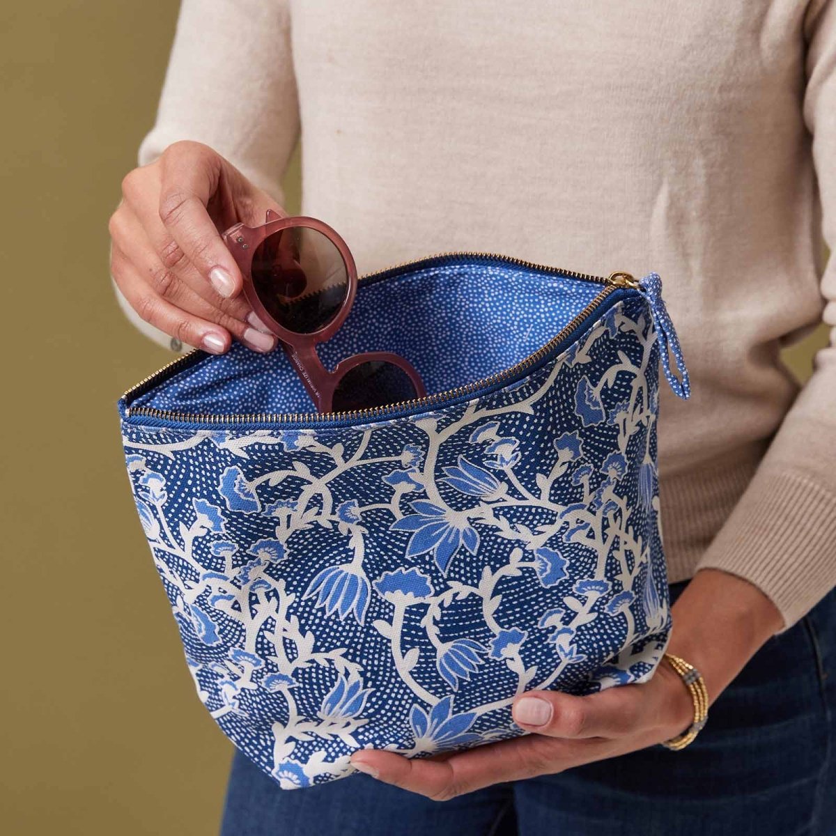 Fleur Large Relaxed Pouch Pouch - rockflowerpaper