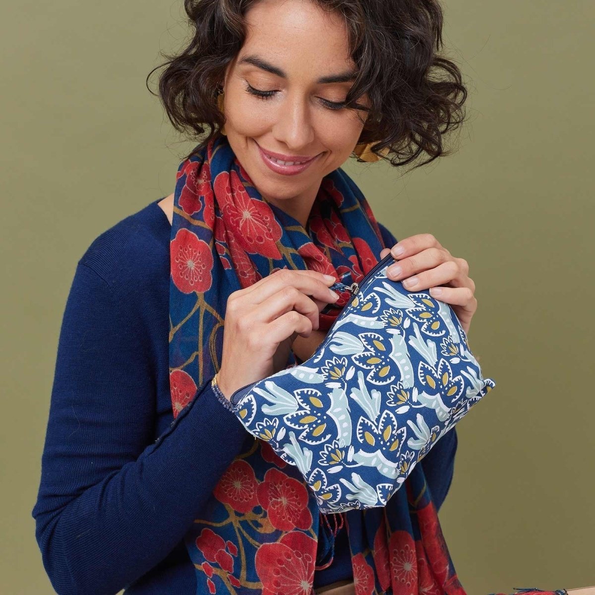 Brisa Medium Relaxed Pouch Pouch - rockflowerpaper