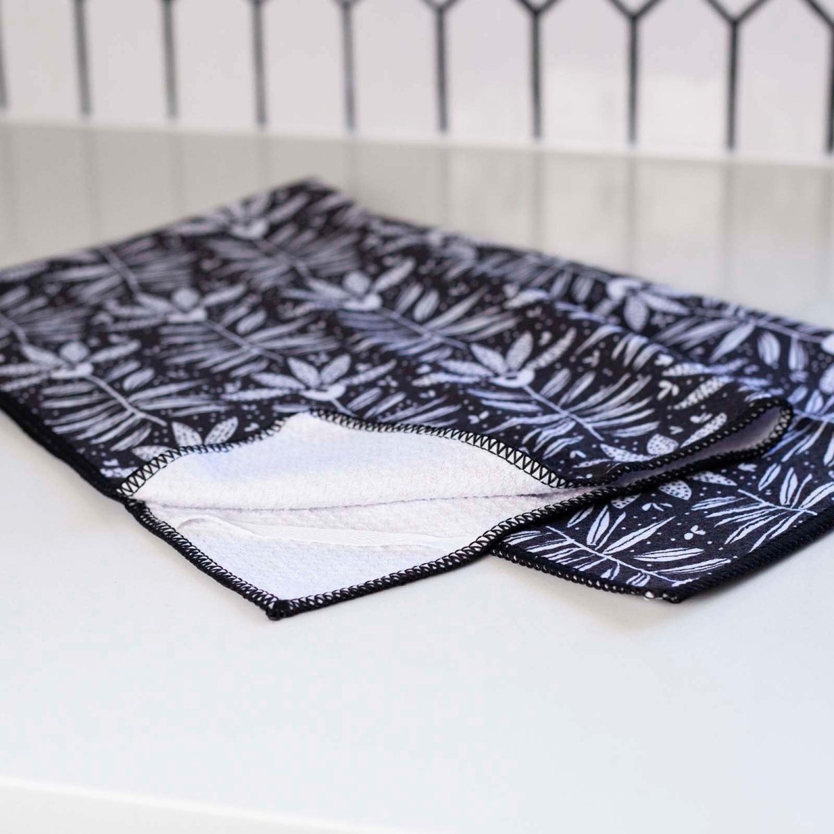 Iris blu Kitchen Tea Towel Kitchen Towel - rockflowerpaper