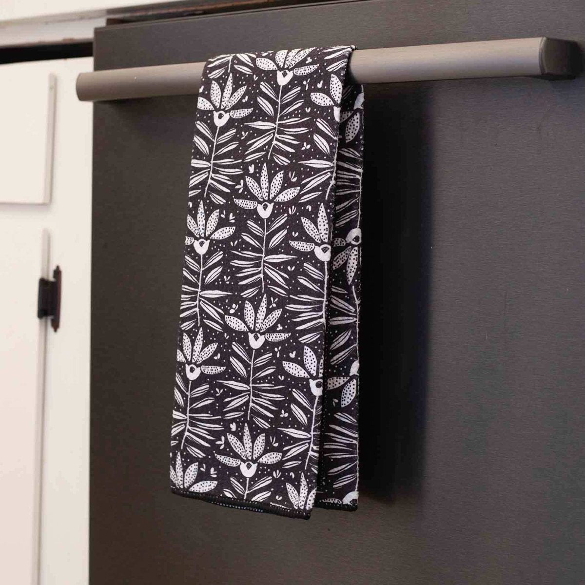 Iris blu Kitchen Tea Towel Kitchen Towel - rockflowerpaper
