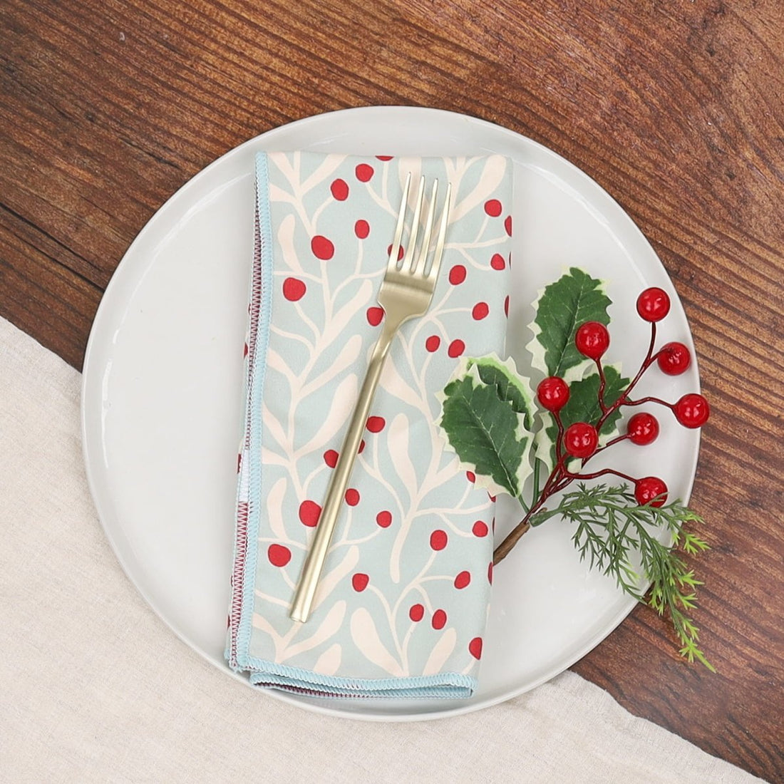 Scarlet Mistletoe Eco Dinner Napkins (Set of 6) Dinner Napkin - Rockflowerpaper