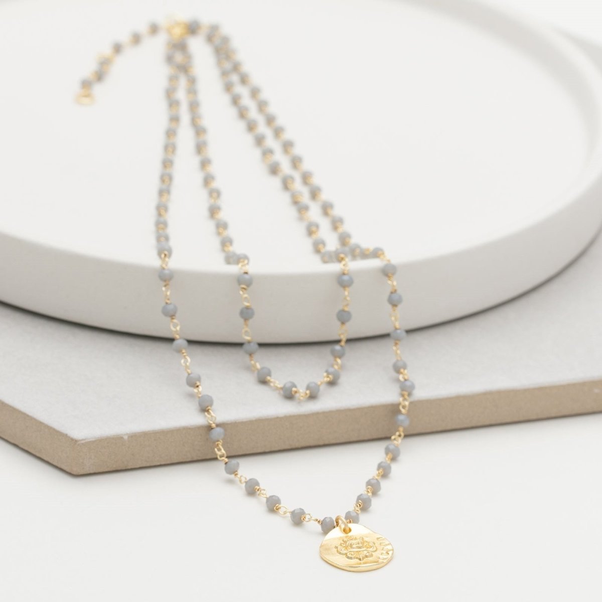 18 Inch 18K Gold Plated Double Layered Circle Pendant Necklace With Grey Chalcedony Beads Necklace - rockflowerpaper