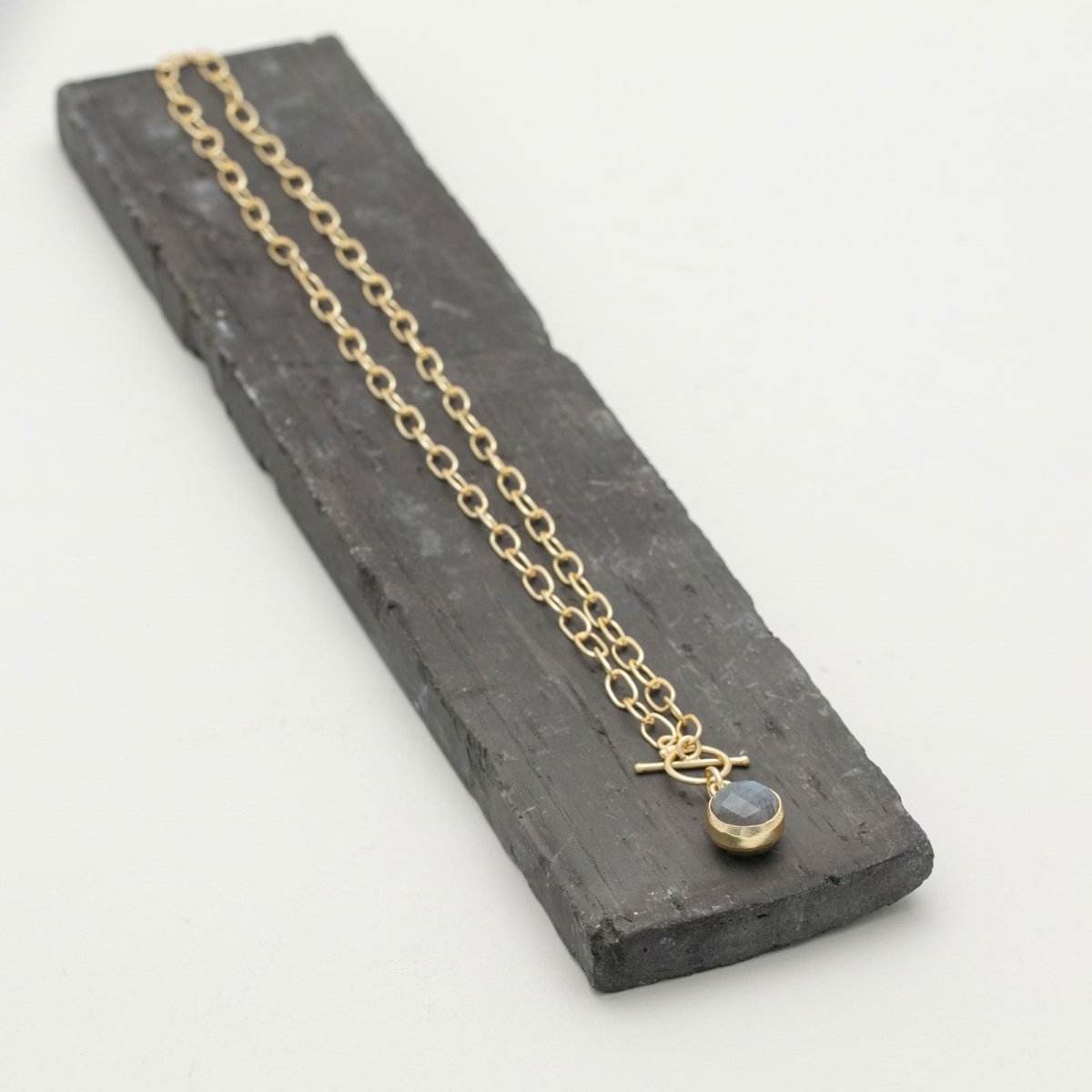 18 Inch 18K Gold Plated Link And Labradorite Gemstone Pendant Necklace Necklace - rockflowerpaper