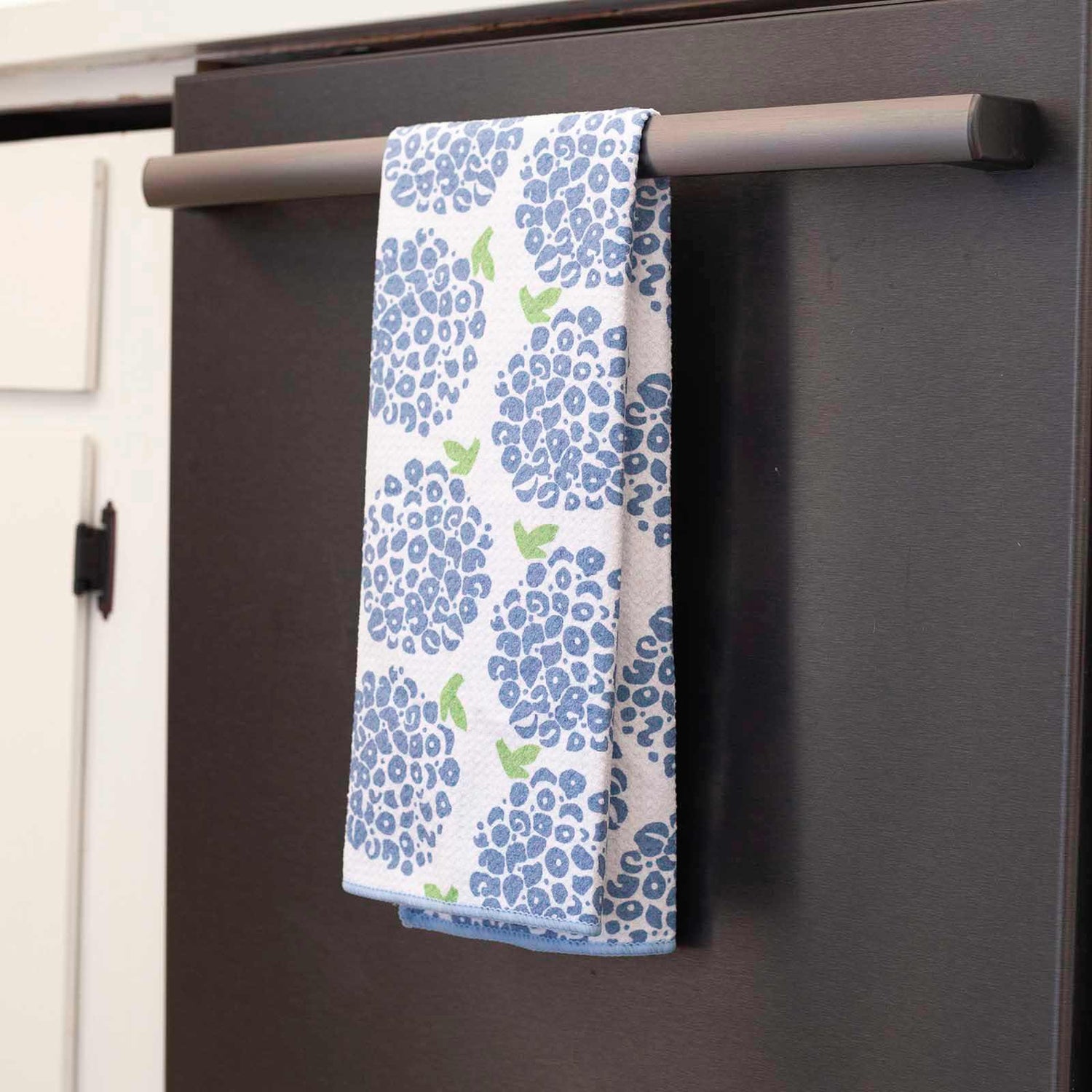 Hydrangea blu Kitchen Tea Towel Kitchen Towel - rockflowerpaper