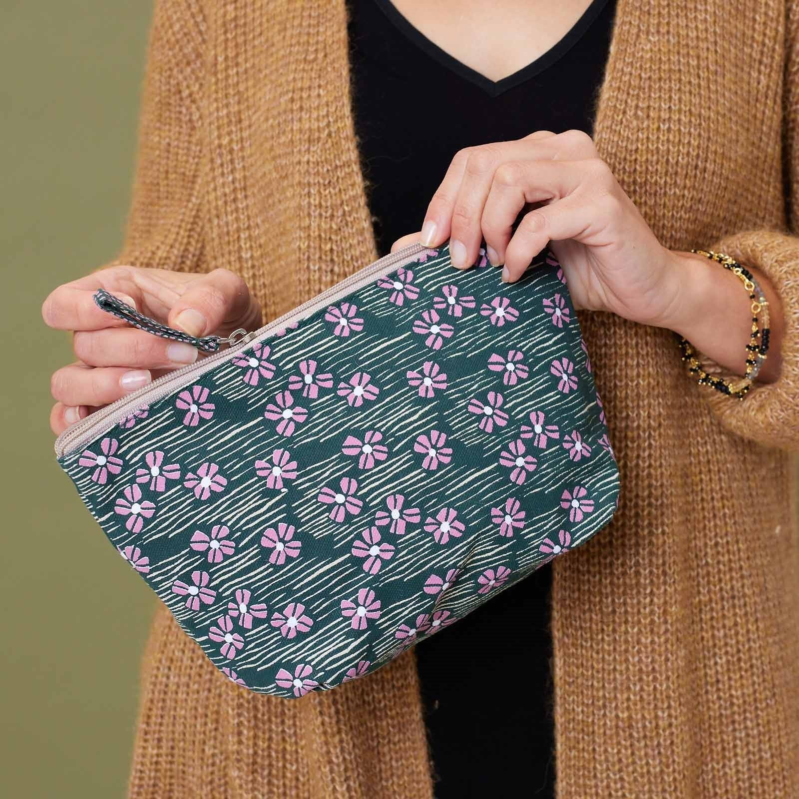 Annelise Medium Relaxed Pouch Pouch - rockflowerpaper