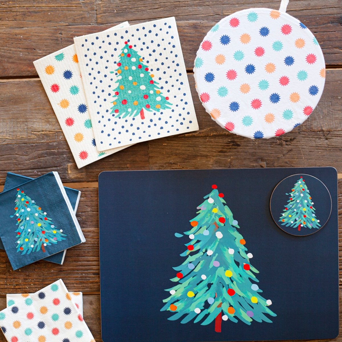 Christmas Tree Round Tray - 15 Inch Tray - rockflowerpaper